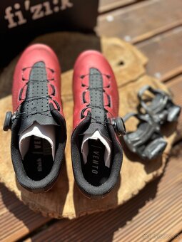 Dámské Tretry Fizik Vento + nášlapy Shimano R550 (2x jeté) - 2