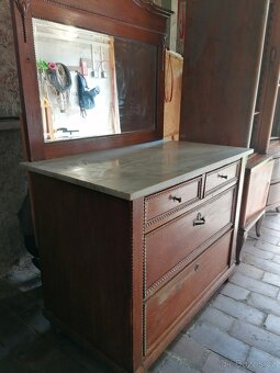 Komoda s mramorovou deskou - 2