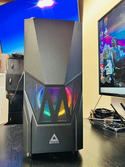 Herní i3, až 16GB DDR4, SSD+HDD, RX 470 4GB, Win 11 - 2
