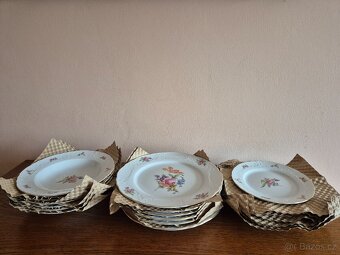 Talířová sada motiv míšeňská růže THUN - 2