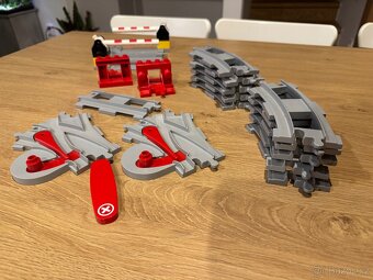Zamluveno- LEGO 10882 Duplo Železniční koleje - 2
