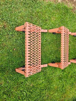 Prodám střešní nášlapy typ U - 2