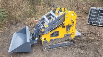 Mini nakladač, smykový nakladač - 2