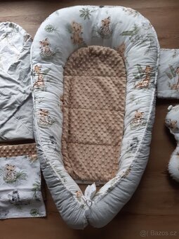 Hnízdečko se Safari zvířátky + zavinovačka a další - 7 ks - 2