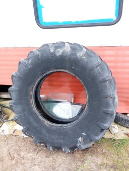 Prodám traktorové pneu 1 kus - 2