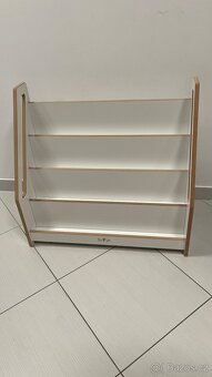 Montessori detska knihovna - 2