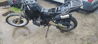 Suzuki DR 650 - 2