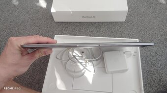 Macbook Apple M1 chip 8 GB LPDDR4 RAM 256GB solid-state disk - 2