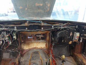 Díly Jaguar XJ6C 1975 4,2l automat - 2