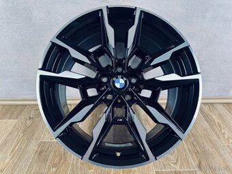 Originál kola R19 BMW i4 G26 M-Paket - 2
