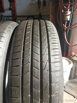 2xletní pneu 215/65/17.Hankook. - 2