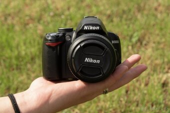 Nikon D3000 + objektív Nikon 18-55mm - 2