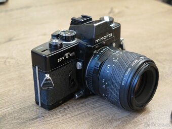 Minolta SR T101 + Sigma 90 mm f2,8 macro - 2
