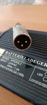 Cestovní nabíječka baterií elektrických vozíků, skútrů a ele - 2