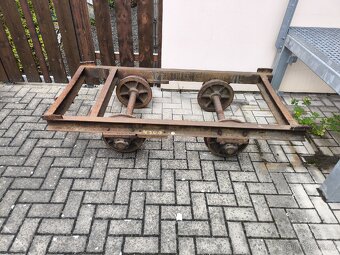 Podvozek na důlní kolejnice - 2