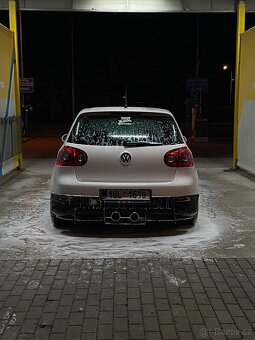 Golf 5 gt sport 2.0 tdi BMM 103kw - 2