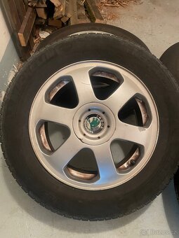 Orginál kola Škoda Octavia r15 - 2