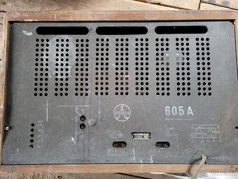 Radio TESLA 605A - 2