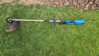 Makita UR3502 - v záruce, fakturu mám - 2
