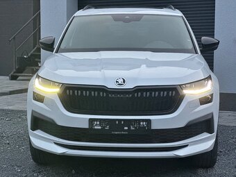 ŠKODA KODIAQ SPORTLINE 4x4 2.0 TDI 110KW TAŽNÉ cockpit m2023 - 2
