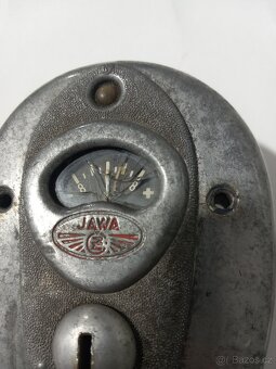 Jawa 250, 350 pérak, kývačka hliníková spinací skříňka - 2
