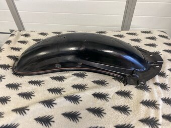 Prodam originalni zadni blatnik Jawa Californian - 2