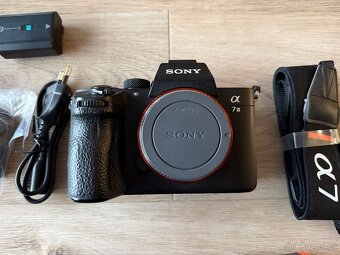 Sony A7 III - bezzrcadlovka - 2