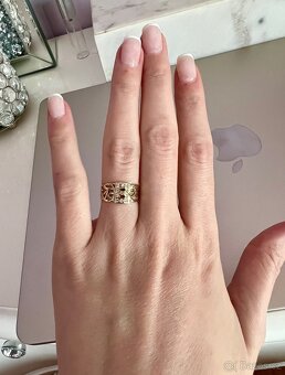 Zlatý prsten se zirkony 14 Kt - 2