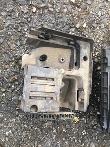 Pojistkový blok Vw passat b6 - 2