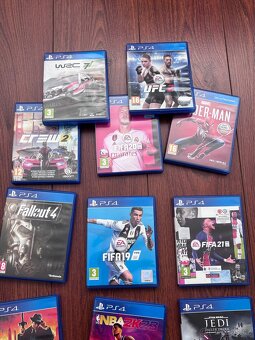 Dualsense + hry na ps4 - 2