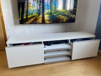 Stolek pod televizi IKEA - 2