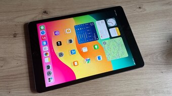 Apple iPad 8 32GB, WiFi + SIM, 2990Kč - 2