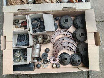 Trabant náhradní díly - 2