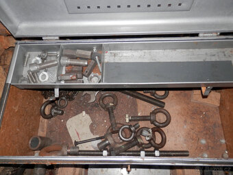 Ocelový box na nářadí s kolečky - 2