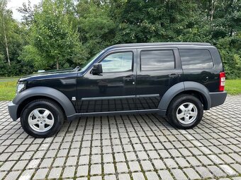 Dodge Nitro 2,8 CRDi 130 kW 4x4 - 2