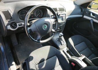 Škoda Octavia v barvě 9901 s motorem BKC - 2