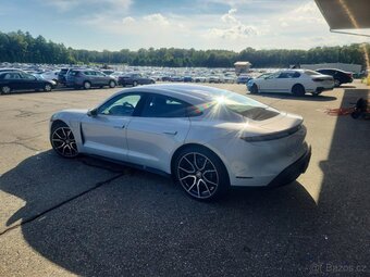2022 PORSCHE TAYCAN - 2