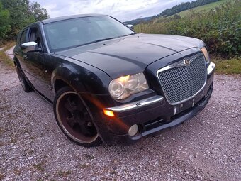 // CHRYSLER 300C 3.0 CRD 2007 // DÍLY - 2