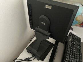 Monitor IBM 15" TFT FLAT PANEL BLACK - 2