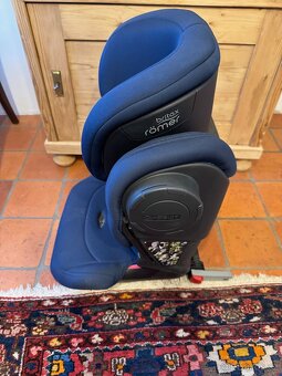 Prodám autosedačku Britax Römer Kidfix III M - 2