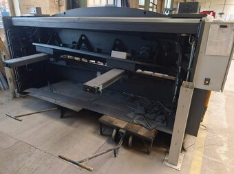 Použité CNC tabulové nůžky HACO HSLX 3008 r. v. 2016 - 2