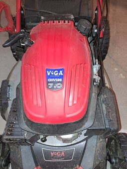 Benzínová sekačka s pojezdem VEGA 545 - 2
