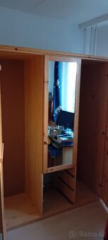 Prodám šatní skříň - 2