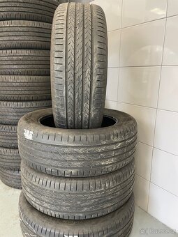 Letní pneu 235/55R19 - 2