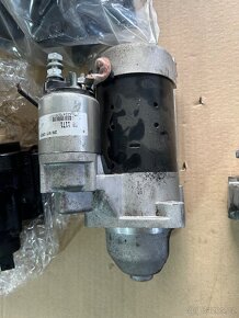 Díly z motoru 3.0d M57d30 135kw - 2