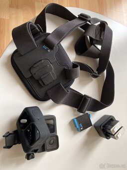 Akční kamera GoPro 9 Black s příslušenstvím - 2