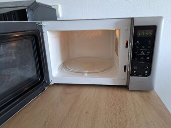 Mikrovlnná trouba Whirlpool MWD208/SL - 2