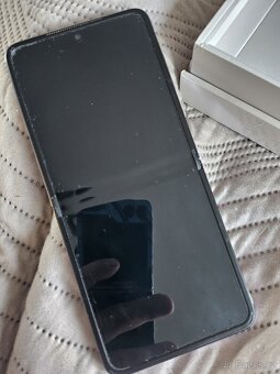 Oppo Find N2 Flip - 2