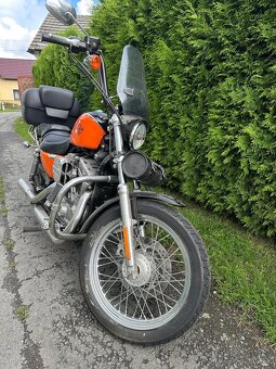 Harley Davidson XL883 Sportster - 2