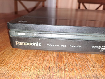 DVD přehrávač Panasonic DVD-S75 - 2